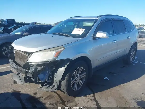 1GNKVHKD4HJ126609 2017 CHEVROLET TRAVERSE - Image 2