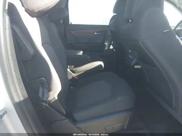 1GNKVHKD4HJ126609 2017 CHEVROLET TRAVERSE - Image 8