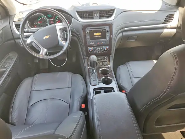 1GNKVHKD4HJ147167 2017 CHEVROLET TRAVERSE - Image 8