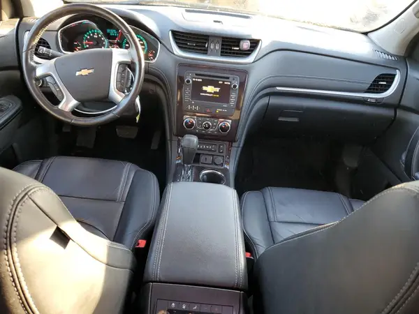 1GNKVHKD4HJ176331 2017 CHEVROLET TRAVERSE - Image 8