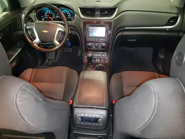 1GNKVHKD4HJ220666 2017 CHEVROLET TRAVERSE - Image 8