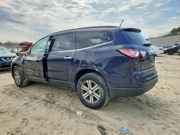 1GNKVHKD4HJ221493 2017 CHEVROLET TRAVERSE - Image 2