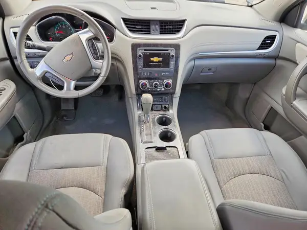 1GNKVHKD4HJ221493 2017 CHEVROLET TRAVERSE - Image 8