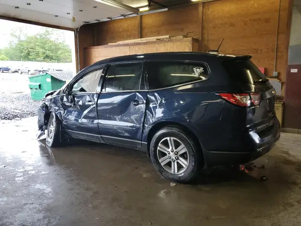 1GNKVHKD4HJ246989 2017 CHEVROLET TRAVERSE - Image 2