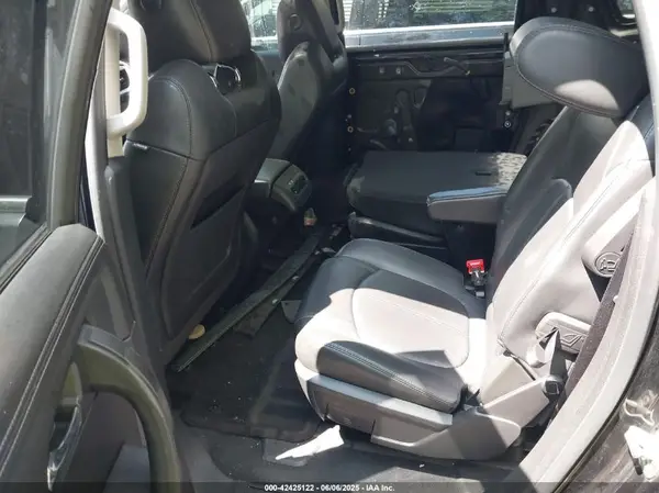 1GNKVHKD4HJ319780 2017 CHEVROLET TRAVERSE - Image 8
