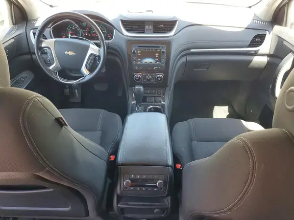 1GNKVHKD5GJ142526 2016 CHEVROLET TRAVERSE - Image 8