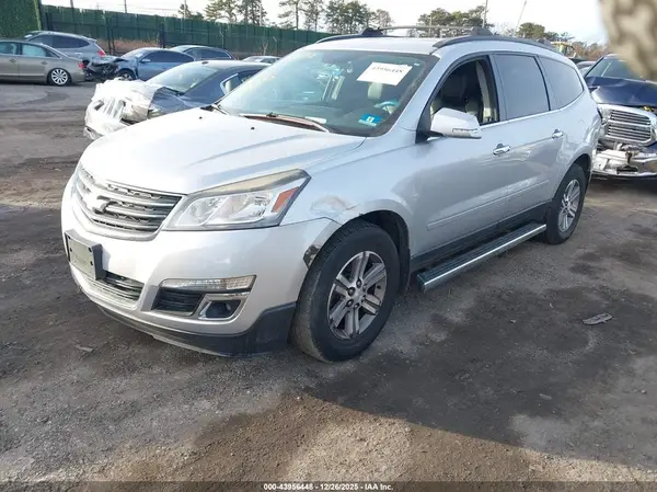 1GNKVHKD5GJ216186 2016 CHEVROLET TRAVERSE - Image 2