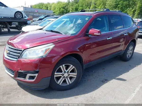 1GNKVHKD5GJ252864 2016 CHEVROLET TRAVERSE - Image 2