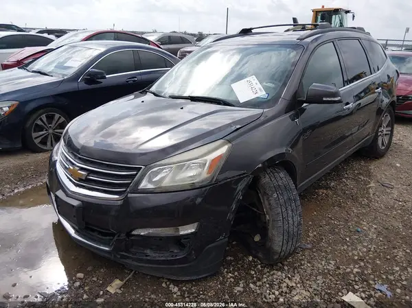 1GNKVHKD5GJ262844 2016 CHEVROLET TRAVERSE - Image 2