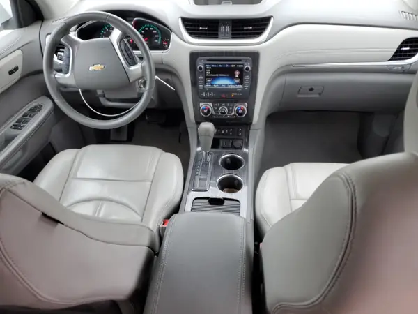 1GNKVHKD5GJ308415 2016 CHEVROLET TRAVERSE - Image 8