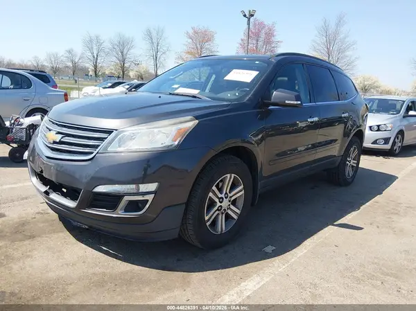 1GNKVHKD5GJ341592 2016 CHEVROLET TRAVERSE - Image 2