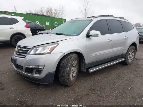 1GNKVHKD5HJ118437 2017 CHEVROLET TRAVERSE - Image 2