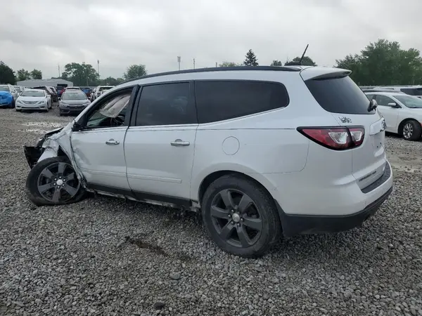1GNKVHKD5HJ189637 2017 CHEVROLET TRAVERSE - Image 2