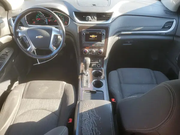 1GNKVHKD5HJ196507 2017 CHEVROLET TRAVERSE - Image 8