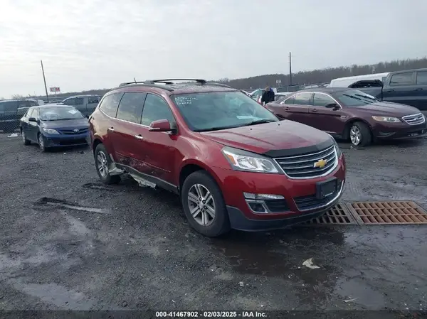 1GNKVHKD5HJ261677 2017 CHEVROLET TRAVERSE - Image 1