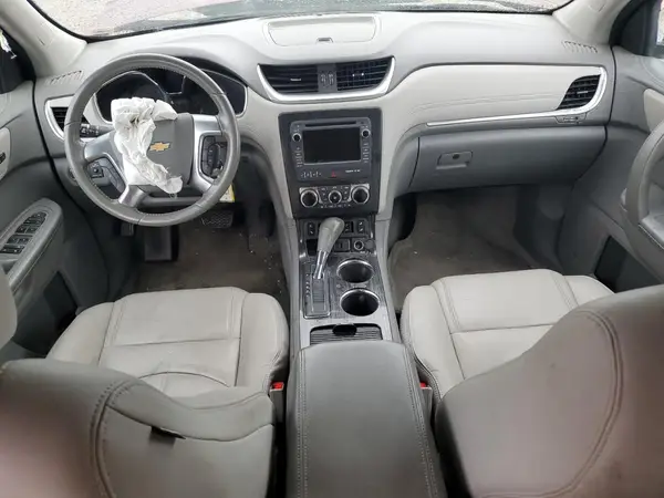 1GNKVHKD5HJ322820 2017 CHEVROLET TRAVERSE - Image 8