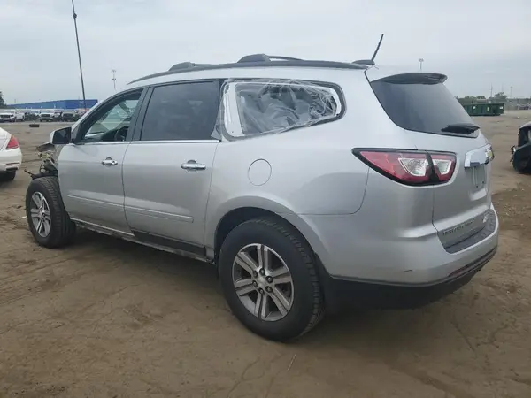 1GNKVHKD5HJ352559 2017 CHEVROLET TRAVERSE - Image 2