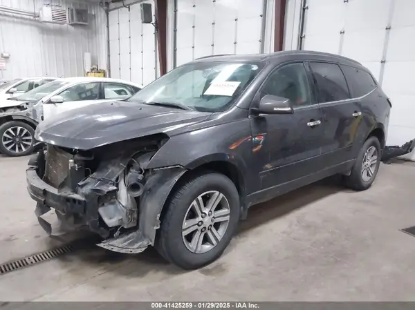 1GNKVHKD6GJ117618 2016 CHEVROLET TRAVERSE - Image 2