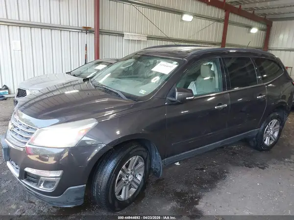 1GNKVHKD6GJ243154 2016 CHEVROLET TRAVERSE - Image 2