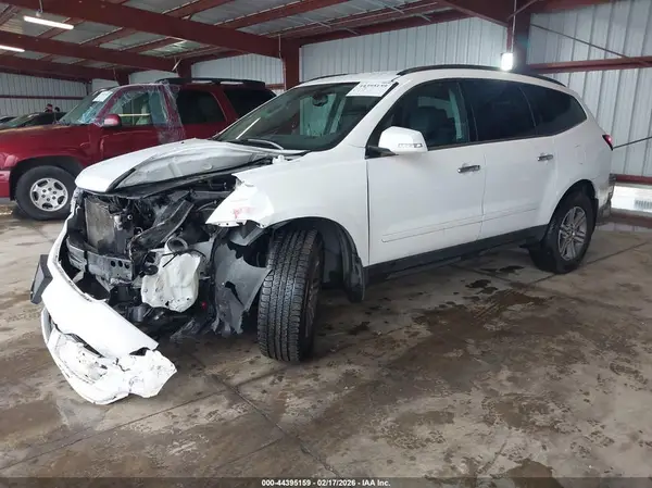 1GNKVHKD6GJ269348 2016 CHEVROLET TRAVERSE - Image 2