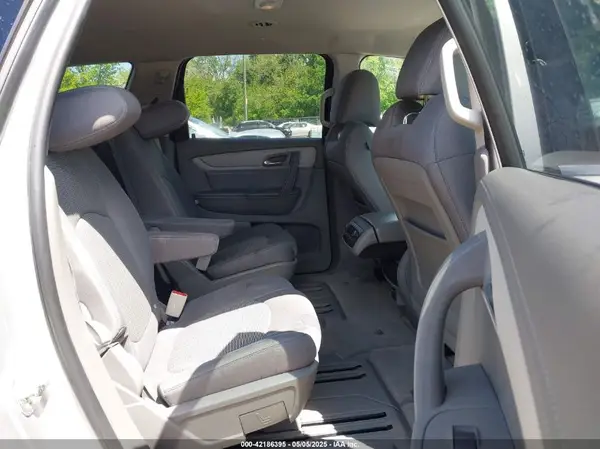 1GNKVHKD6GJ277577 2016 CHEVROLET TRAVERSE - Image 8