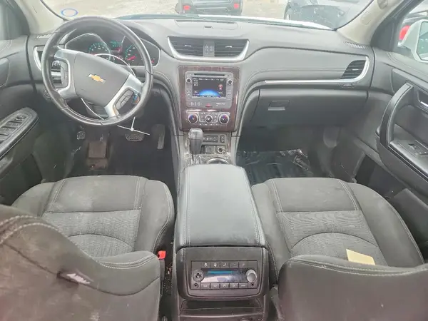 1GNKVHKD6HJ201553 2017 CHEVROLET TRAVERSE - Image 8
