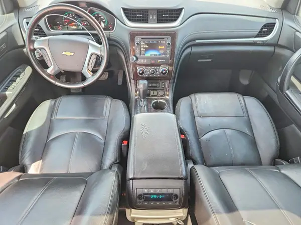1GNKVHKD6HJ232527 2017 CHEVROLET TRAVERSE - Image 8