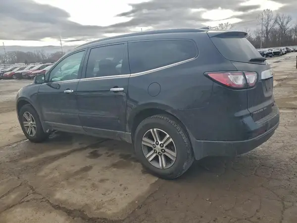 1GNKVHKD6HJ259467 2017 CHEVROLET TRAVERSE - Image 2