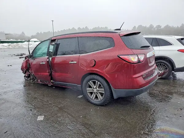 1GNKVHKD6HJ334748 2017 CHEVROLET TRAVERSE - Image 2