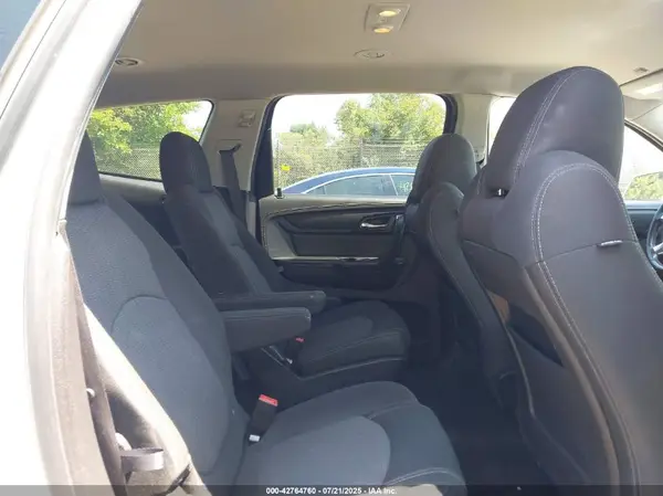 1GNKVHKD7GJ137358 2016 CHEVROLET TRAVERSE - Image 8