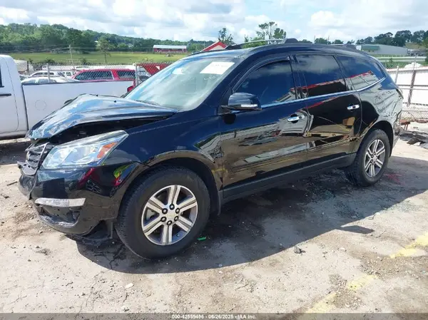 1GNKVHKD7GJ155844 2016 CHEVROLET TRAVERSE - Image 2
