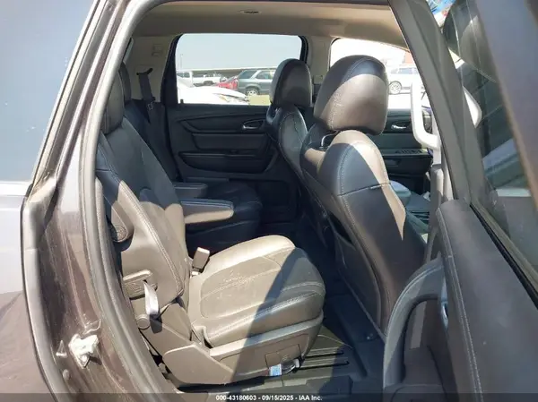 1GNKVHKD7GJ327015 2016 CHEVROLET TRAVERSE - Image 8
