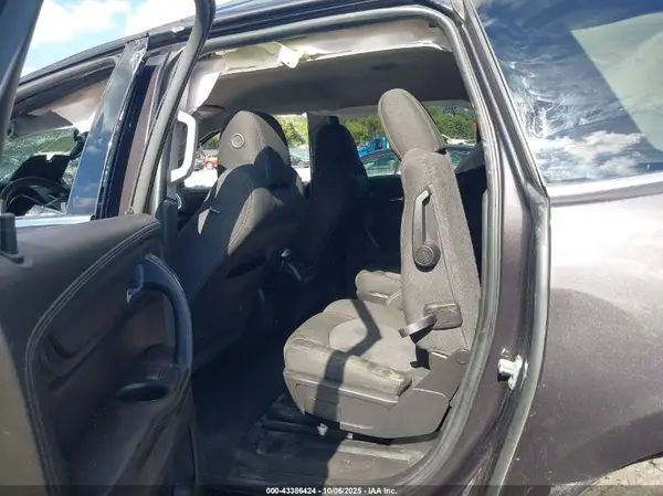 1GNKVHKD7HJ199215 2017 CHEVROLET TRAVERSE - Image 8