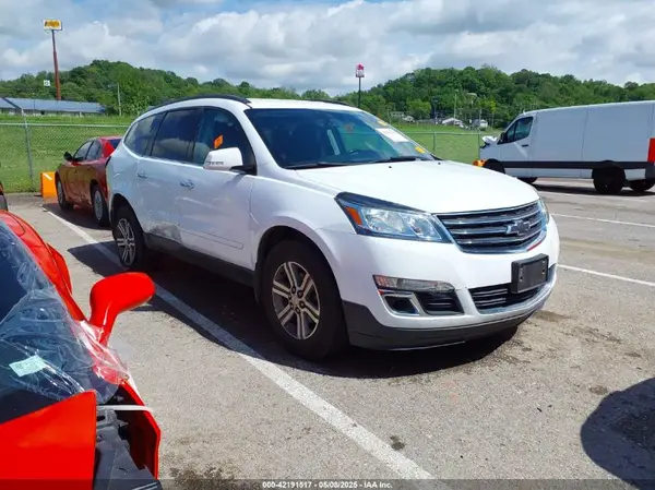 1GNKVHKD7HJ222895 2017 CHEVROLET TRAVERSE - Image 1