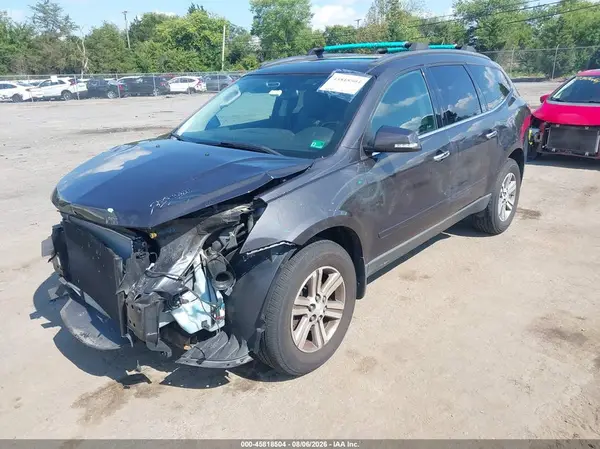 1GNKVHKD7HJ323306 2017 CHEVROLET TRAVERSE - Image 2