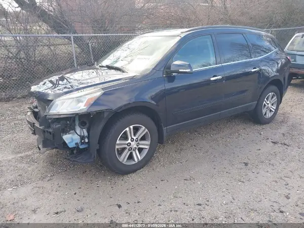 1GNKVHKD8GJ113909 2016 CHEVROLET TRAVERSE - Image 2