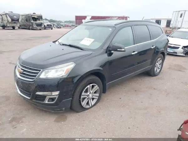 1GNKVHKD8GJ163600 2016 CHEVROLET TRAVERSE - Image 2