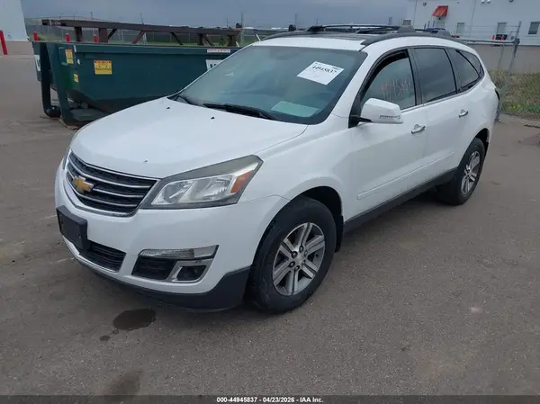 1GNKVHKD8GJ233340 2016 CHEVROLET TRAVERSE - Image 2