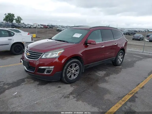 1GNKVHKD8GJ252101 2016 CHEVROLET TRAVERSE - Image 2