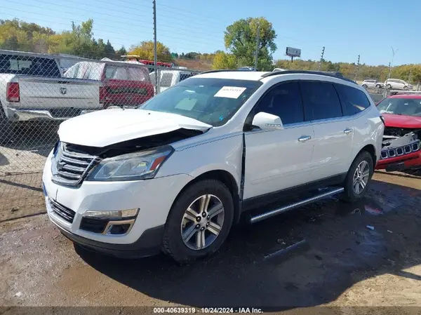 1GNKVHKD8GJ320994 2016 CHEVROLET TRAVERSE - Image 2