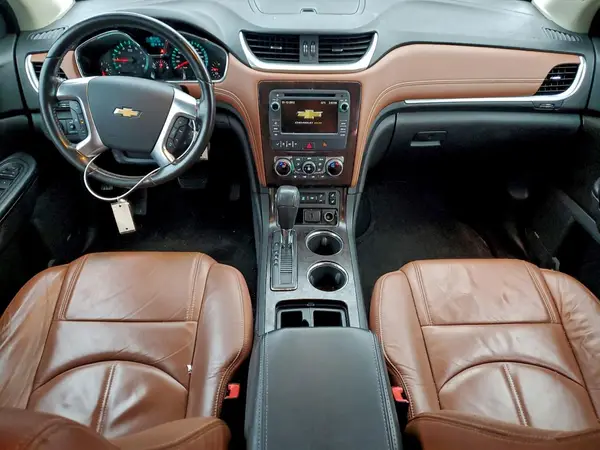 1GNKVHKD8HJ105858 2017 CHEVROLET TRAVERSE - Image 8