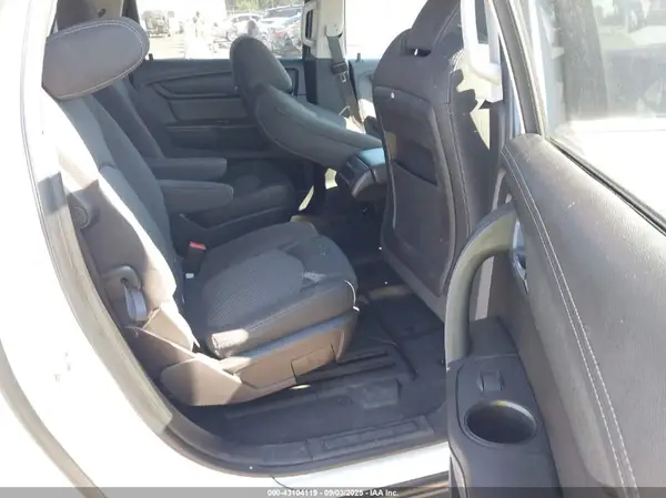 1GNKVHKD8HJ134471 2017 CHEVROLET TRAVERSE - Image 8