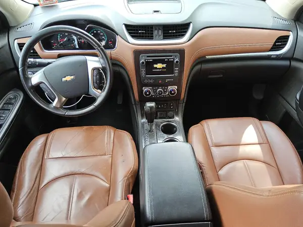 1GNKVHKD8HJ179586 2017 CHEVROLET TRAVERSE - Image 8