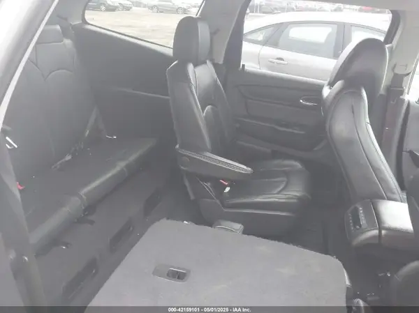1GNKVHKD8HJ181502 2017 CHEVROLET TRAVERSE - Image 8