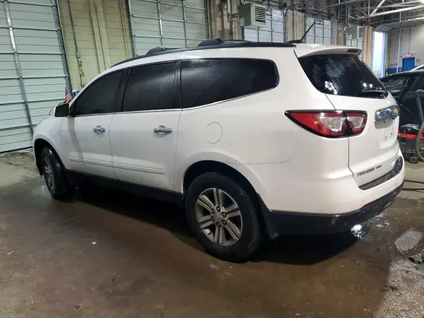 1GNKVHKD8HJ243352 2017 CHEVROLET TRAVERSE - Image 2