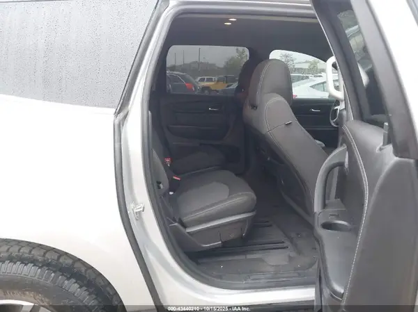1GNKVHKD8HJ284466 2017 CHEVROLET TRAVERSE - Image 8