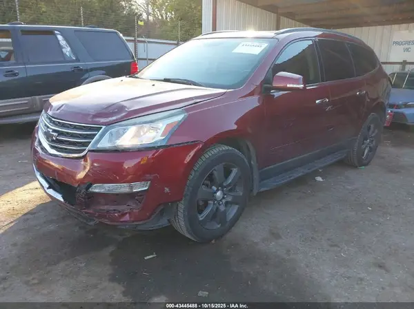 1GNKVHKD8HJ293149 2017 CHEVROLET TRAVERSE - Image 2
