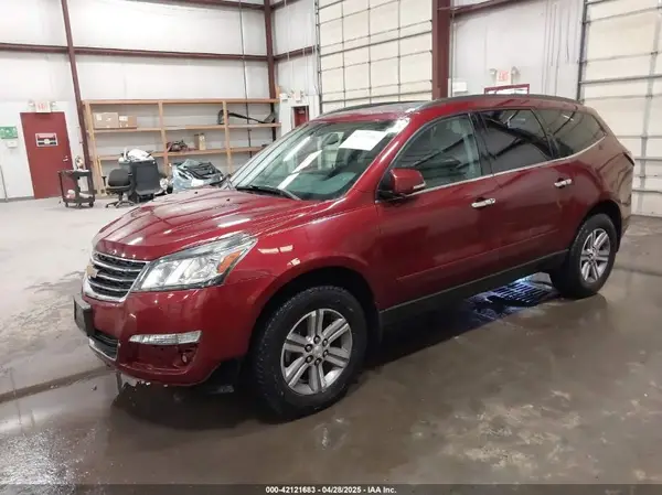 1GNKVHKD8HJ320673 2017 CHEVROLET TRAVERSE - Image 2