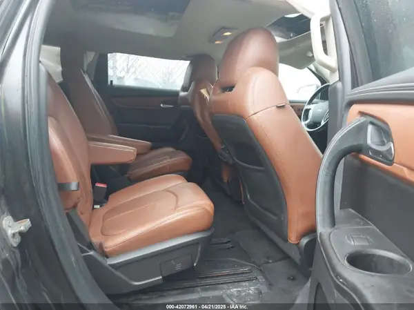 1GNKVHKD8HJ325579 2017 CHEVROLET TRAVERSE - Image 8
