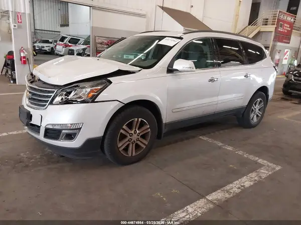 1GNKVHKD9GJ112879 2016 CHEVROLET TRAVERSE - Image 2
